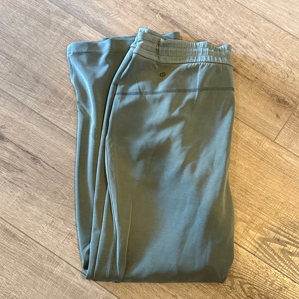 lululemon athletica green softstreme wide leg pants